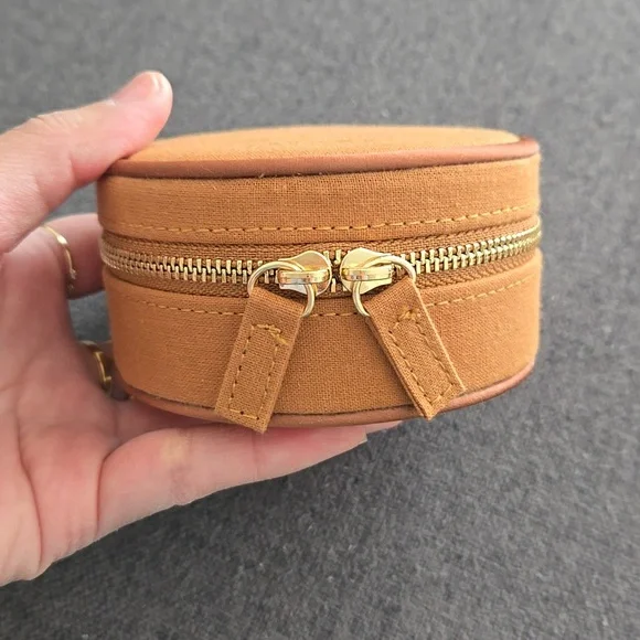 Sezane Jewelry Case - Picture 5 of 5